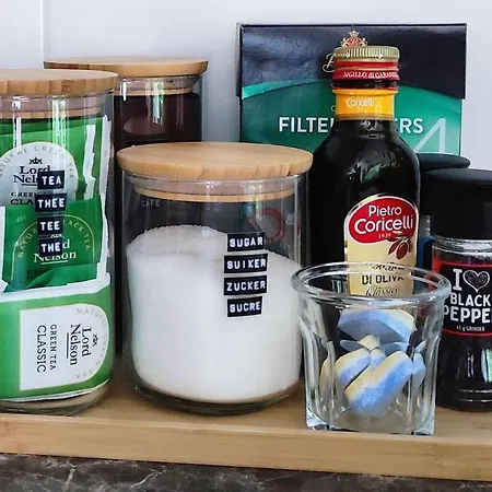 Stylish In The Woods Near National Park With Private Hot Tub Free Wifi And Parking