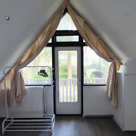 Stylish In The Woods Near National Park With Private Hot Tub Free Wifi And Parking