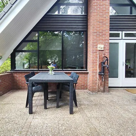 Tatil Evi Stylish In The Woods Near National Park With Private Hot Tub Free Wifi And Parking