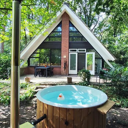 Stylish In The Woods Near National Park With Private Hot Tub Free Wifi And Parking Tatil Evi Meijel